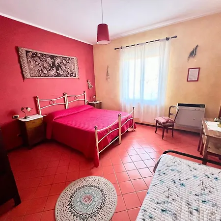 La Casa Rosa Гостевой дом Боргетто-ди-Вара