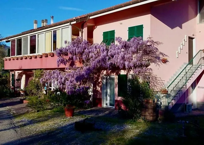 La Casa Rosa Pensionat 3*